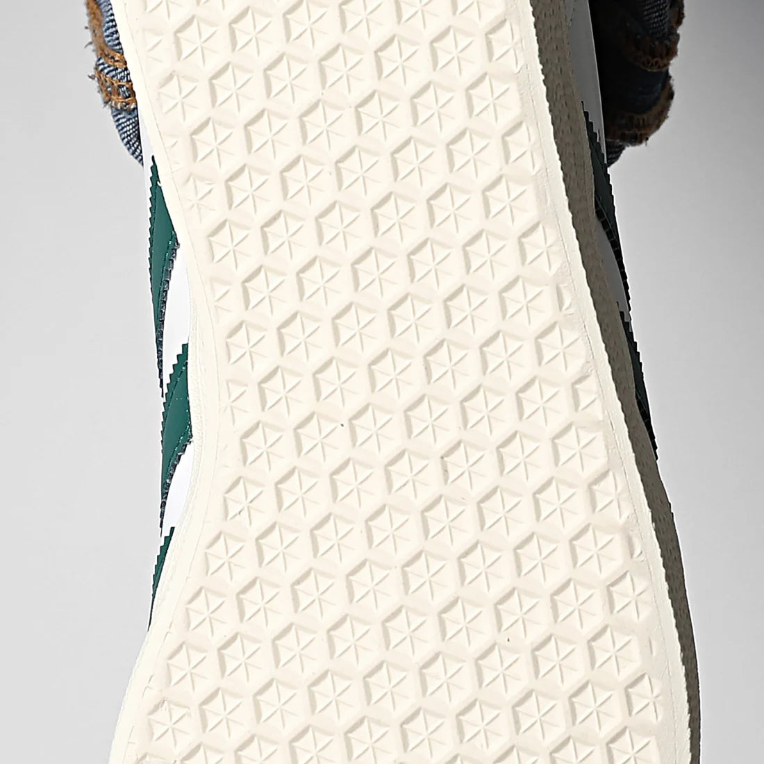 AD™ Gazelle