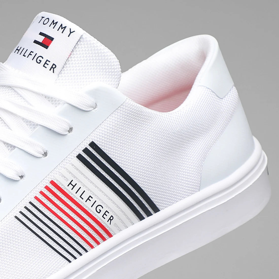 Tommy Hilfiger Baskets Lightweight Stripes Knit 2836 Blanc